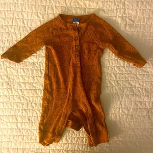 Old Navy 100% cotton brown button up sleeper 🐻
